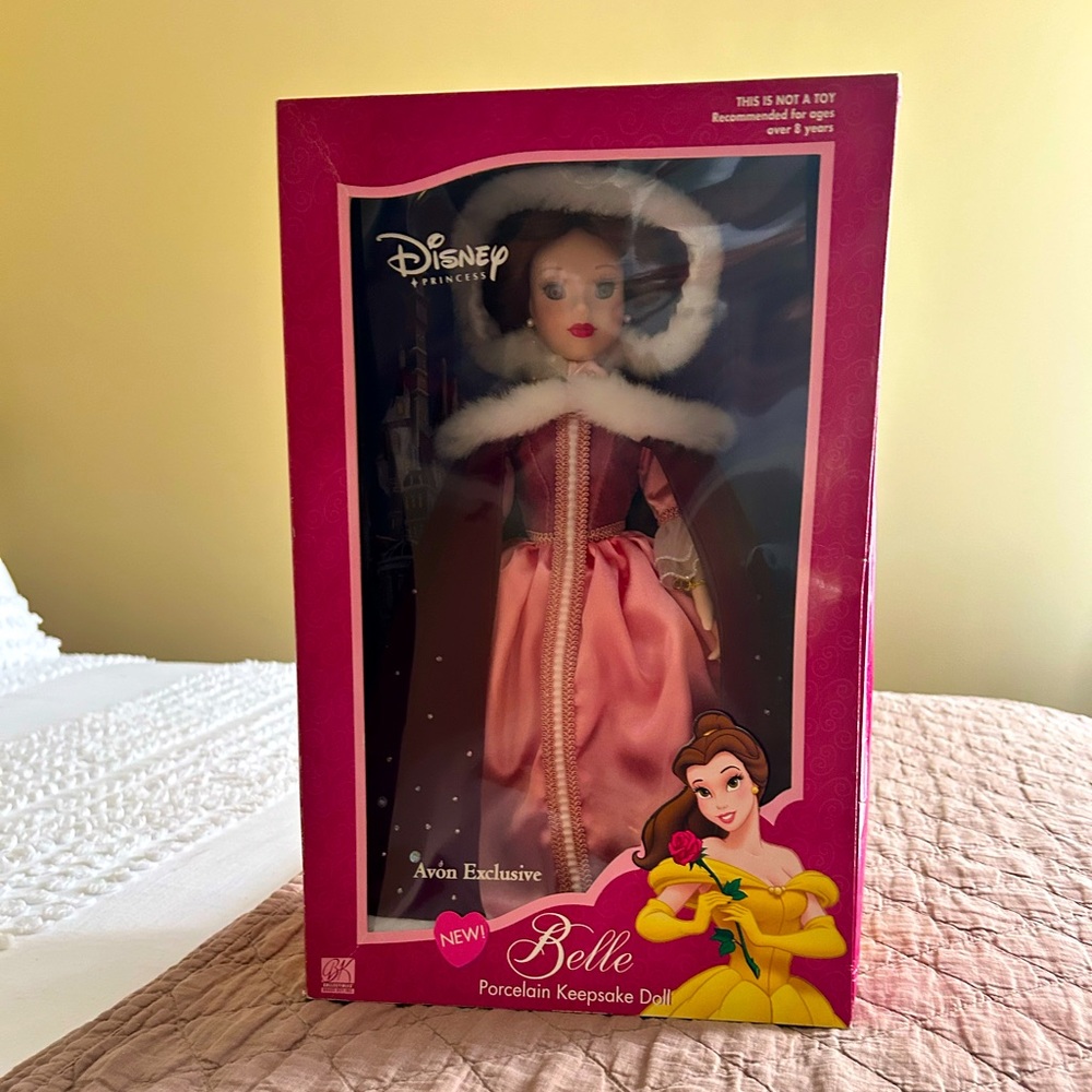 NITB 2002 Disney Princess Bell porcelain Keepsake